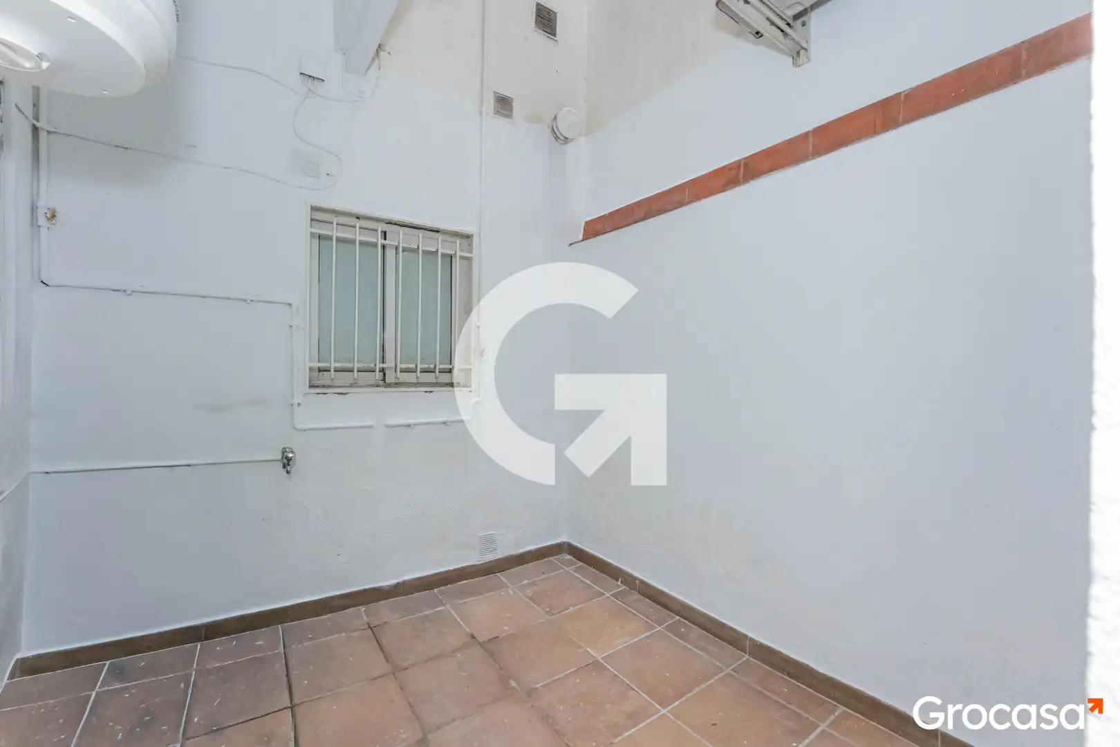 Bedroom of Flat for sale in Cornellà de Llobregat  with Air Conditioner and Oven
