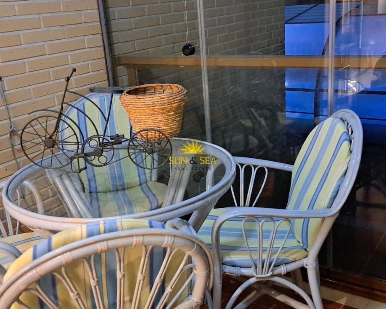 Terrassa de Pis de lloguer en San Pedro del Pinatar amb Aire condicionat, Calefacció i Parquet