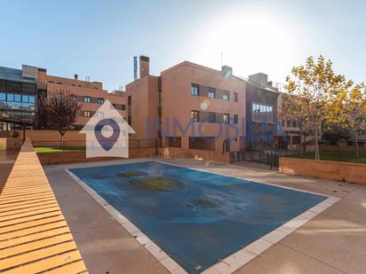 Piscina de Pis en venda en Las Rozas de Madrid amb Calefacció, Terrassa i Traster