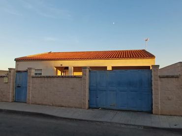 Haus zum Verkauf in Pozuelo de Calatrava