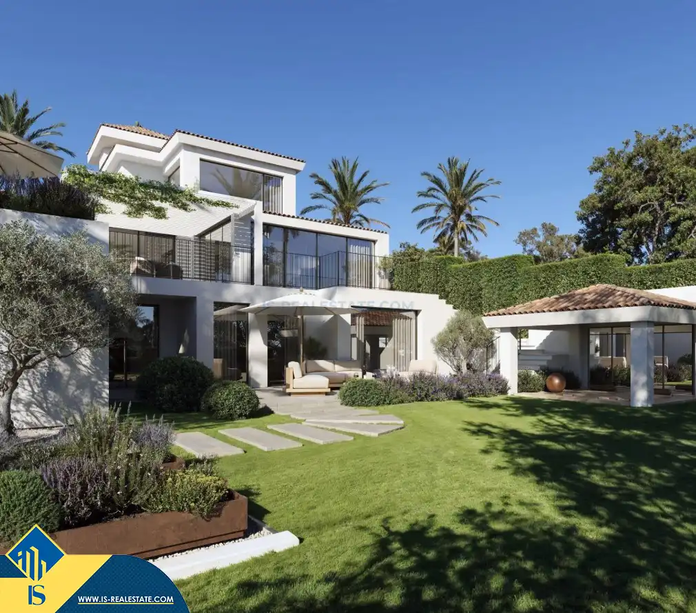 Chalet con piscina en venta en Nueva Andalucía, imagen 2