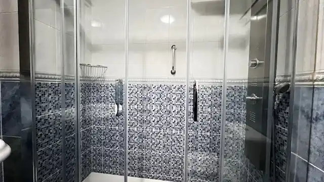 Baño de Piso en venta en A Coruña Capital  con Calefacción, Parquet y Trastero