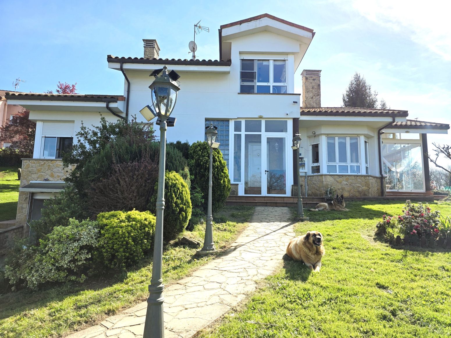 Jardín de Casa o chalet en venta en Siero con Calefacción, Terraza y Trastero