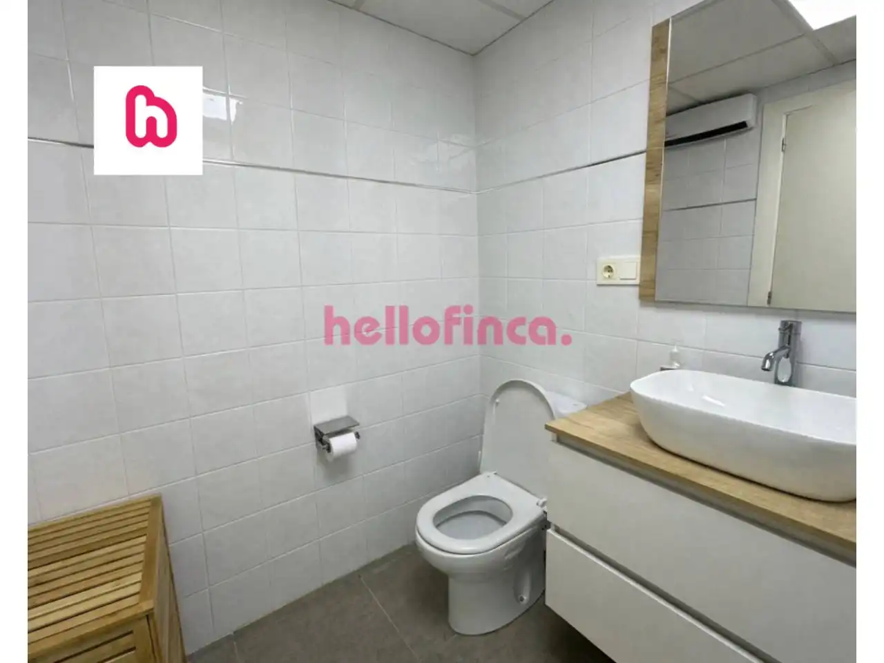 Baño de Piso en venta en L'Ametlla de Mar  con Aire acondicionado, Amueblado y Balcón