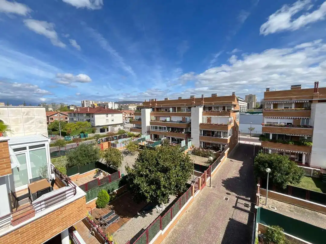 Appartamento con terrazza in vendita a Ronda Cendea de Cizur, imagen 33