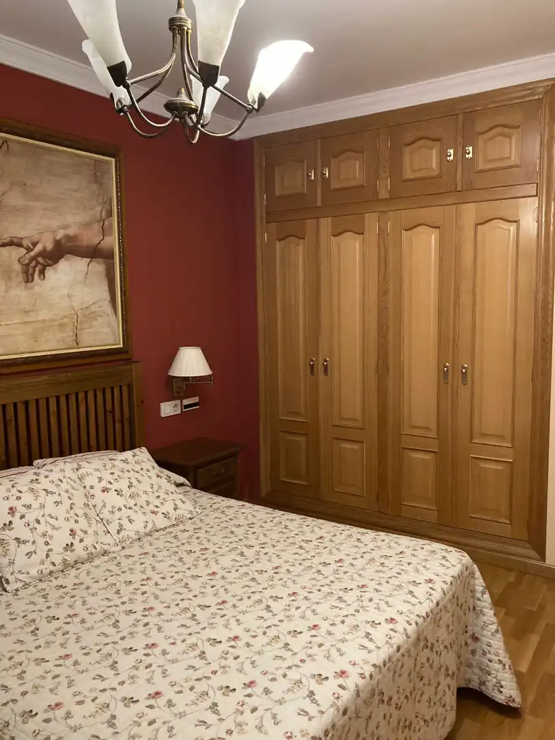 Dormitori de Pis de lloguer en Villarrobledo amb Aire condicionat, Calefacció i Parquet