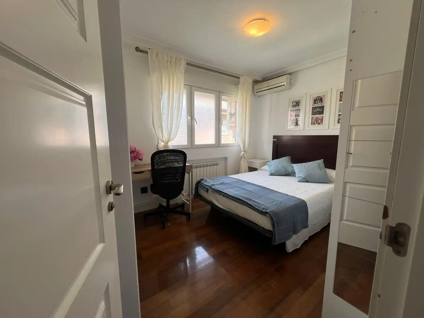 Bedroom of Houses for share in  Madrid Capital  with Air Conditioner, Heating and Terrace