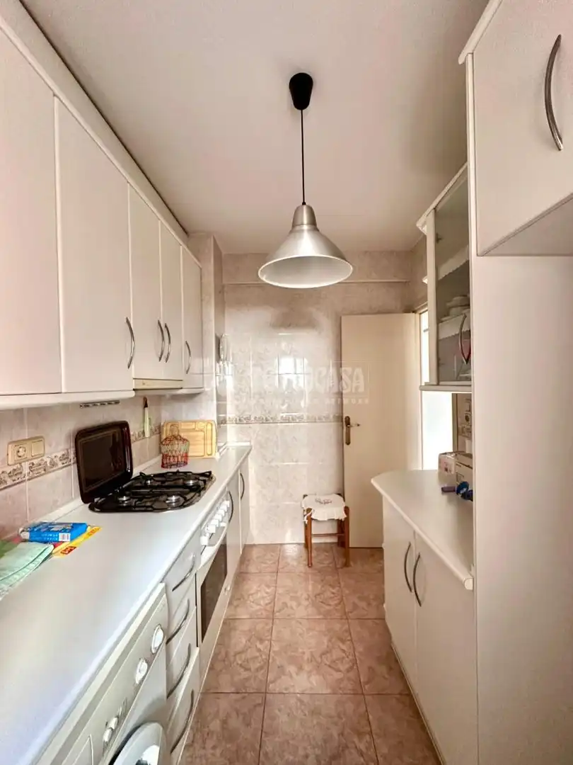 Cuina de Pis en venda en Murcia amb Aire condicionat i Terrassa