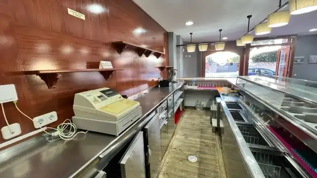 Cocina de Local en venta en Torredembarra con Aire acondicionado, Calefacción y Amueblado