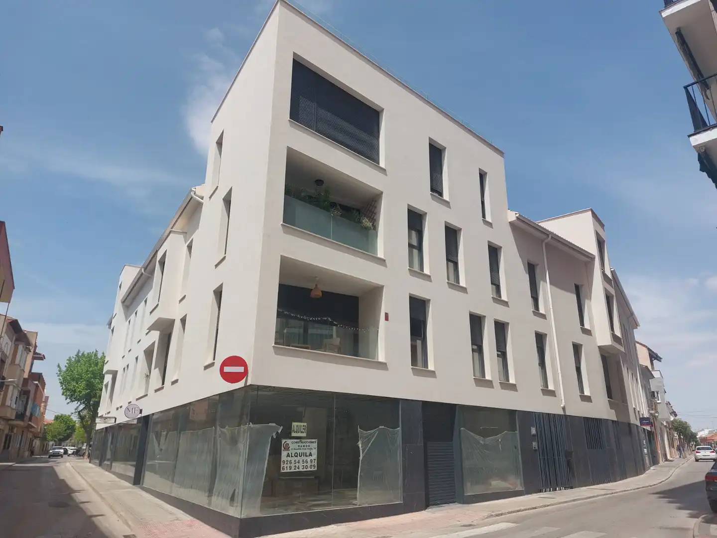 Außenansicht von Geschaftsraum zur Miete in Alcázar de San Juan mit Klimaanlage