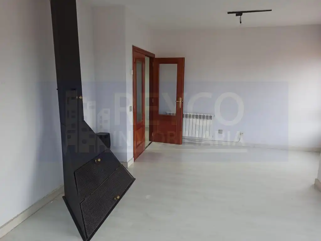 Flat for sale in Badarán