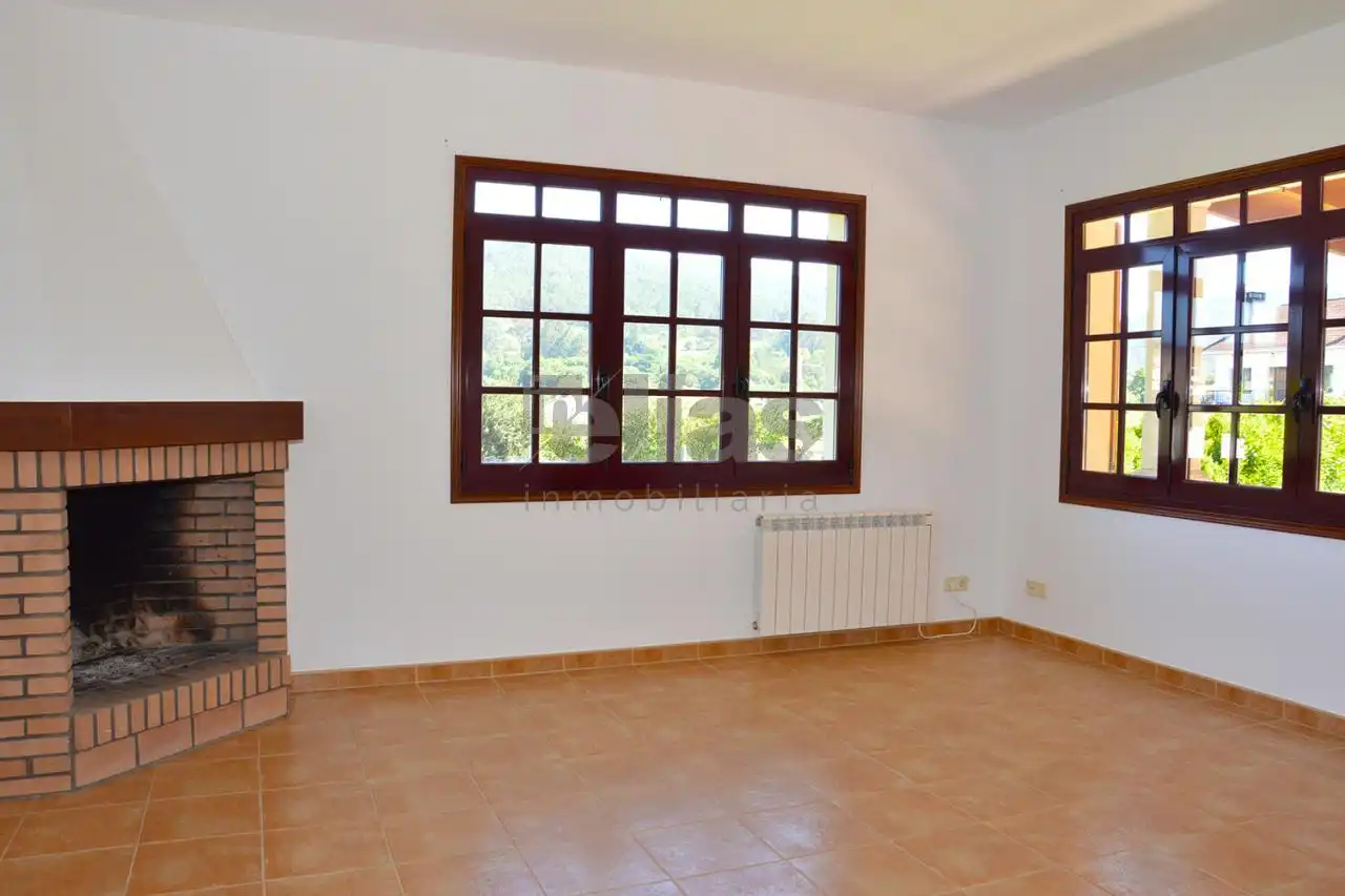 Casa amb jardí en venda a Cabana de Bergantiños, imagen 4