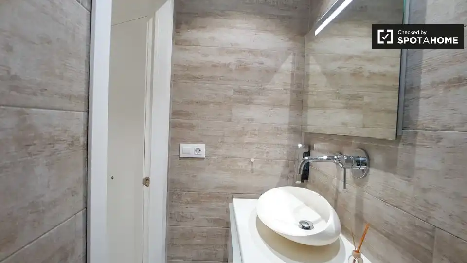 Piso con terraza en alquiler en Ciutat Vella, imagen 12