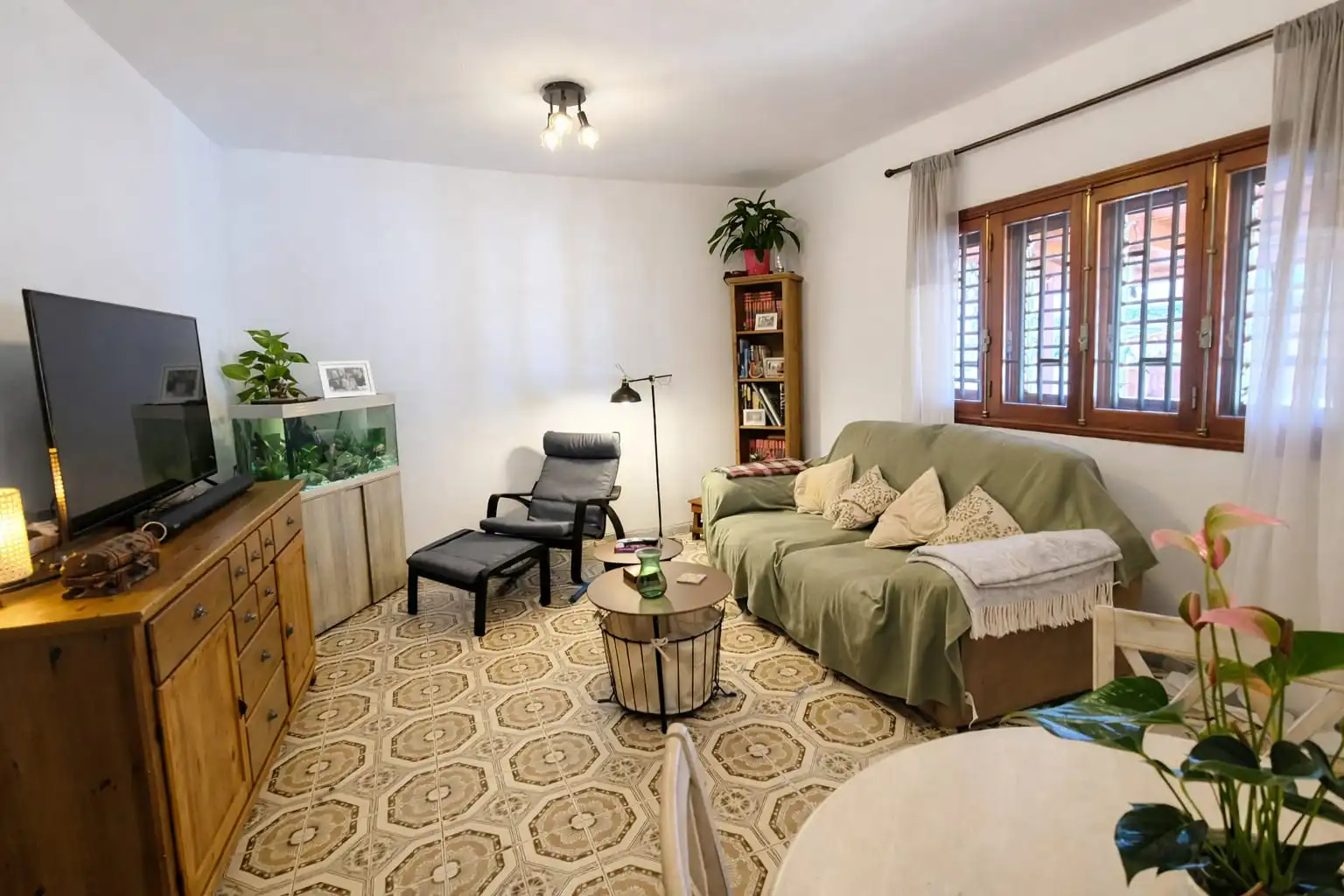 Sala d'estar de Casa adosada en venda en Candelaria amb Aire condicionat, Terrassa i Forn