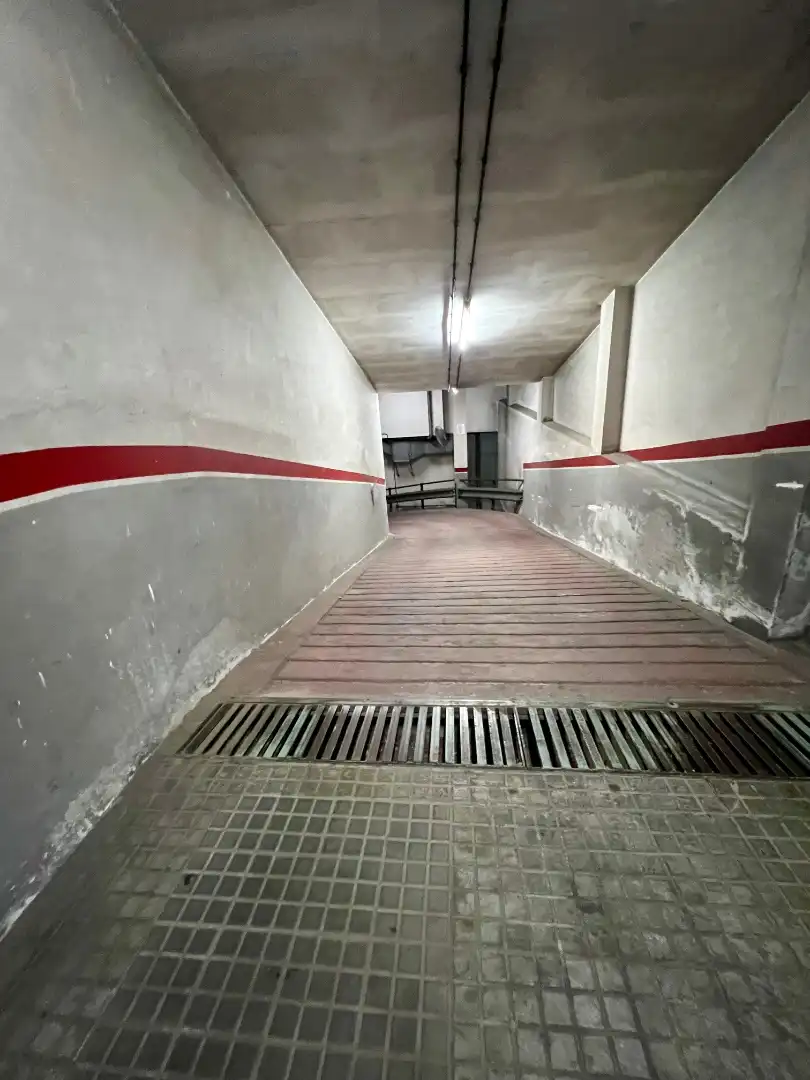 Individual en alquiler en Centre - Sant Oleguer, imagen 3