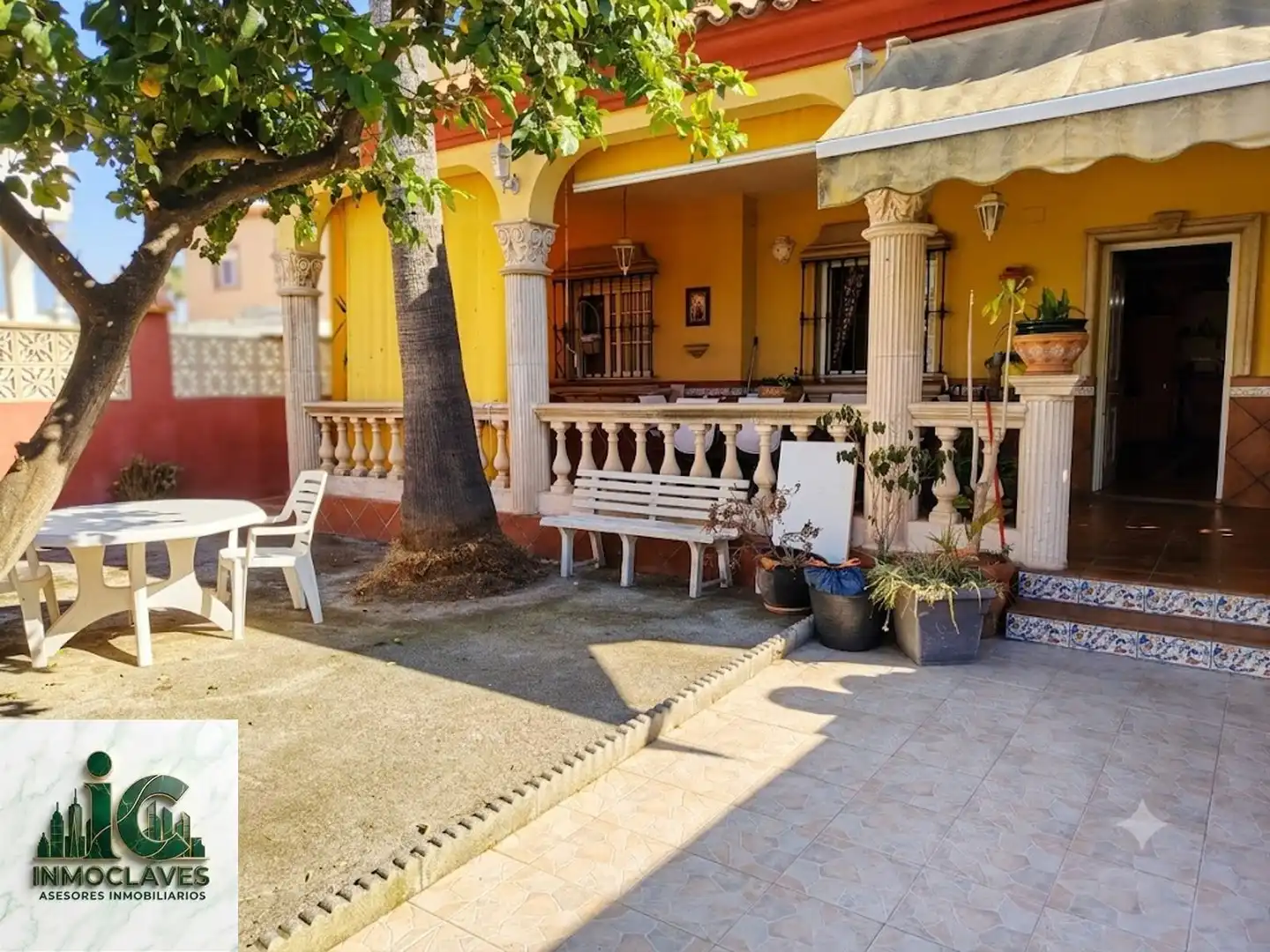 Terrace of Detached homes for sale in Algeciras  with Private garden and Terrace
