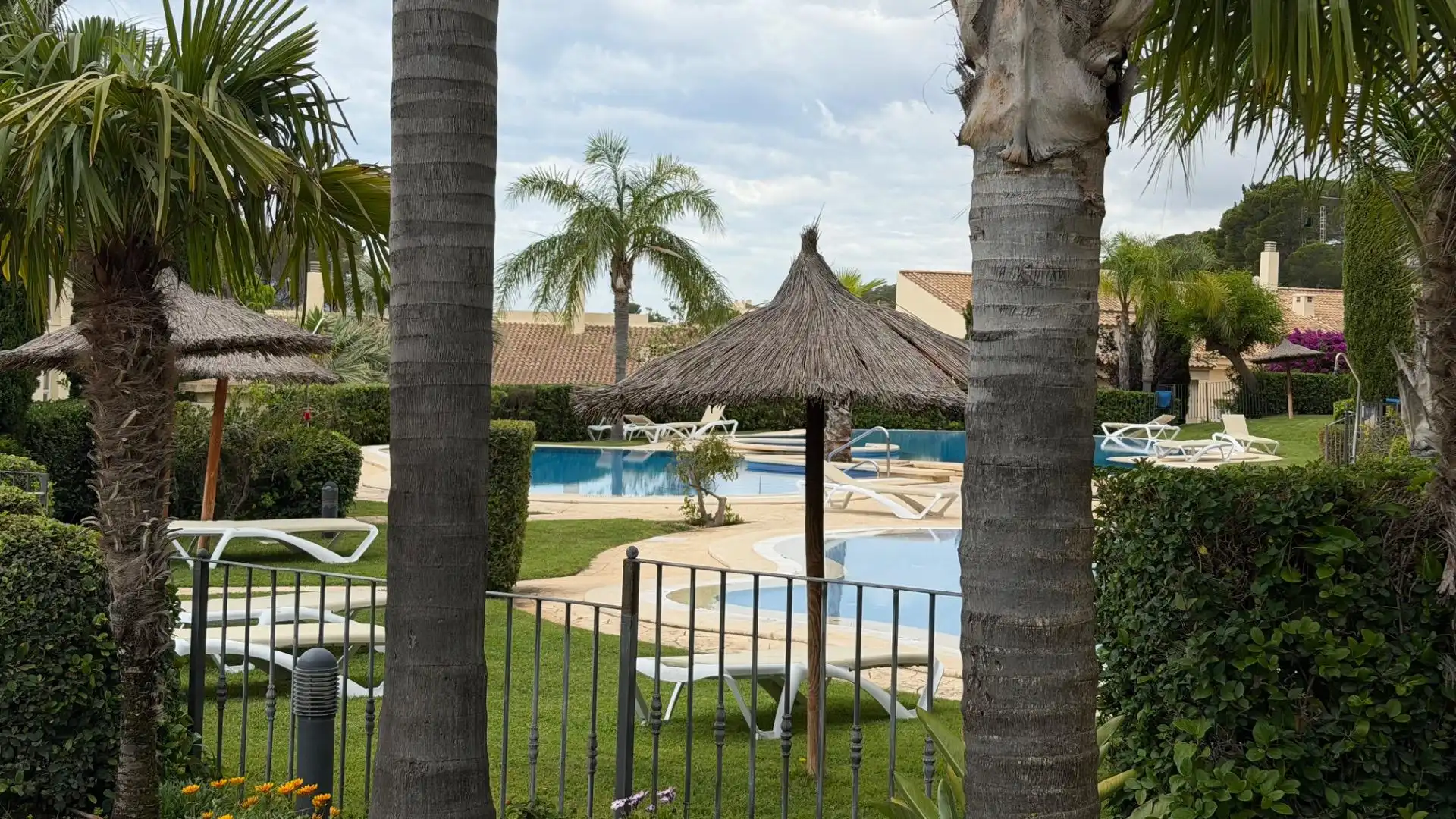 Swimming pool of Flat for sale in Altea