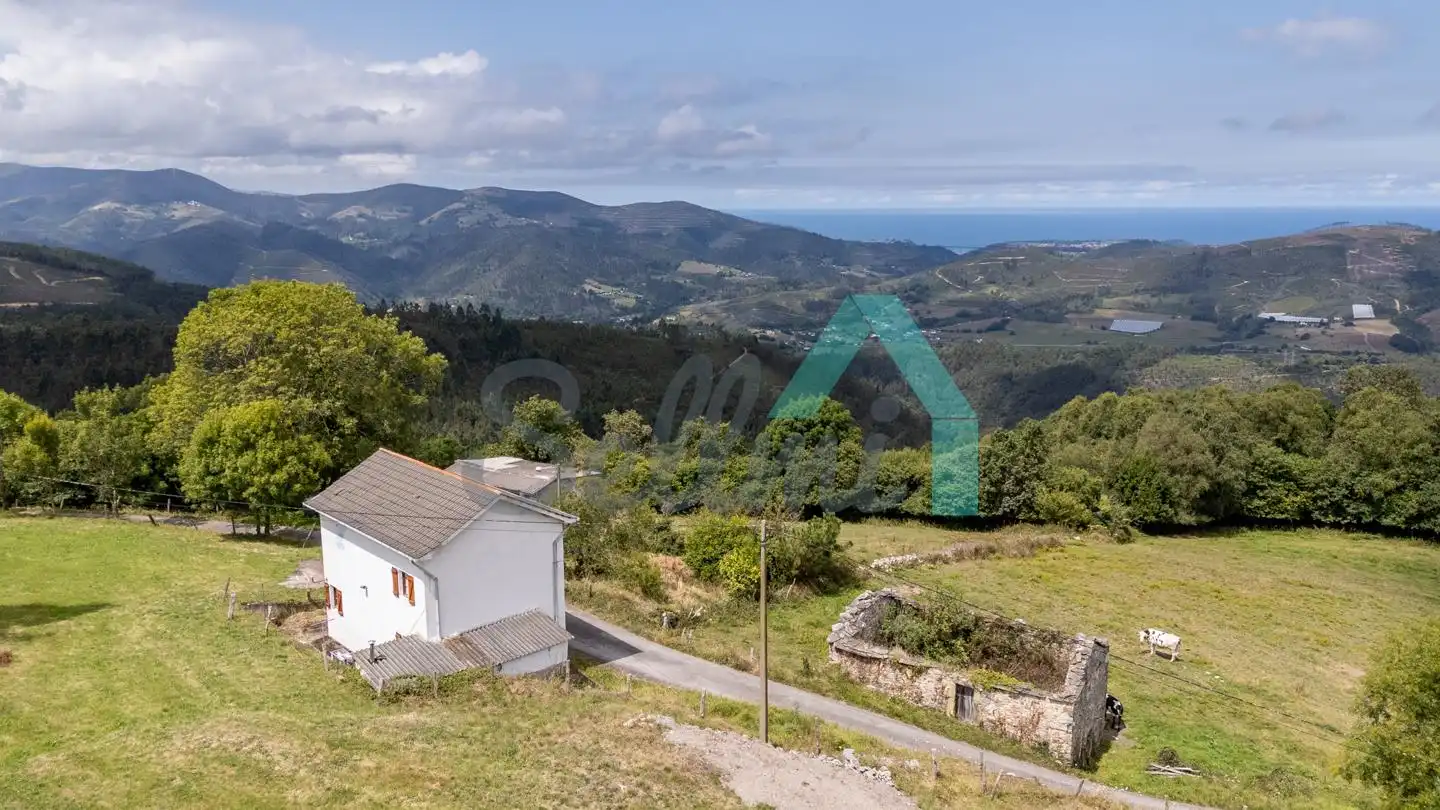 Houses for sale in La Cadorna, Valdés - Luarca