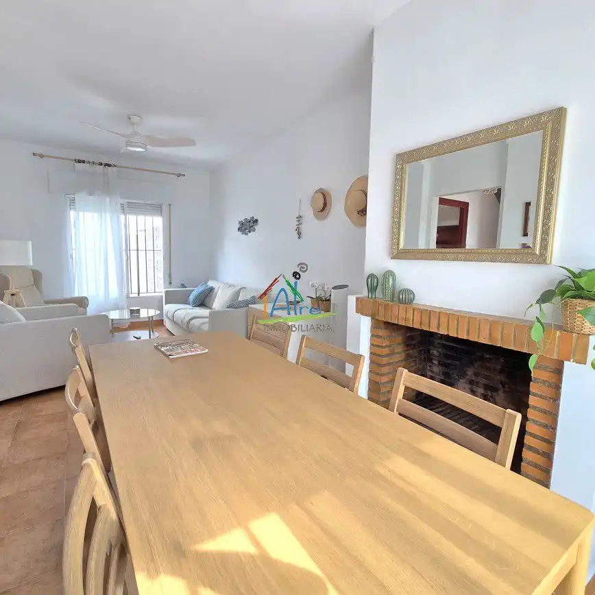 Sala d'estar de Casa adosada en venda en Almonte amb Aire condicionat, Calefacció i Terrassa