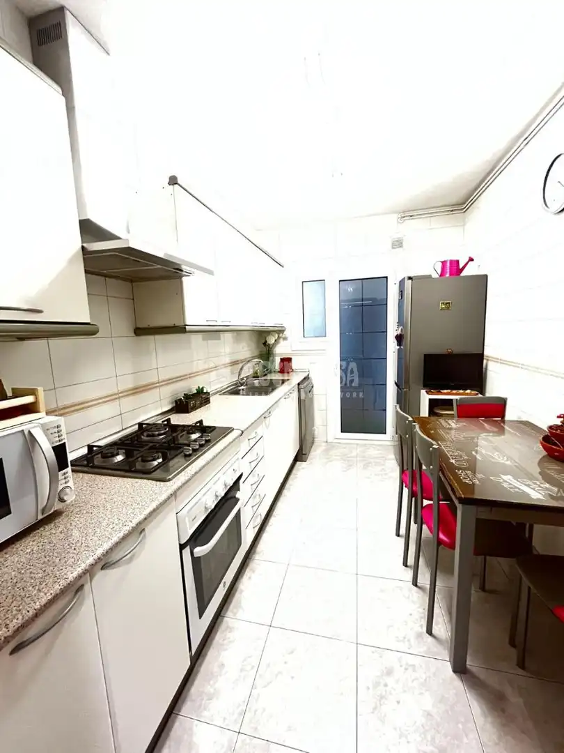 Küche von Wohnung zum Verkauf in Barcelona mit Terrasse