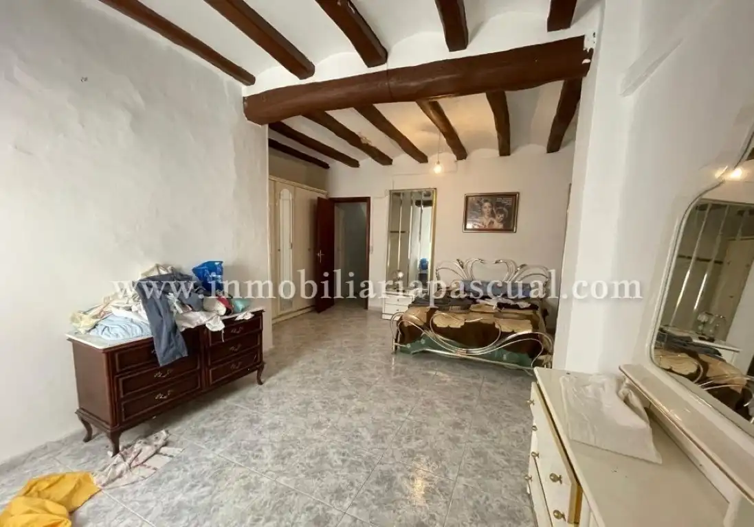 Sala d'estar de Casa o xalet en venda en Beniarrés amb Traster i Balcó