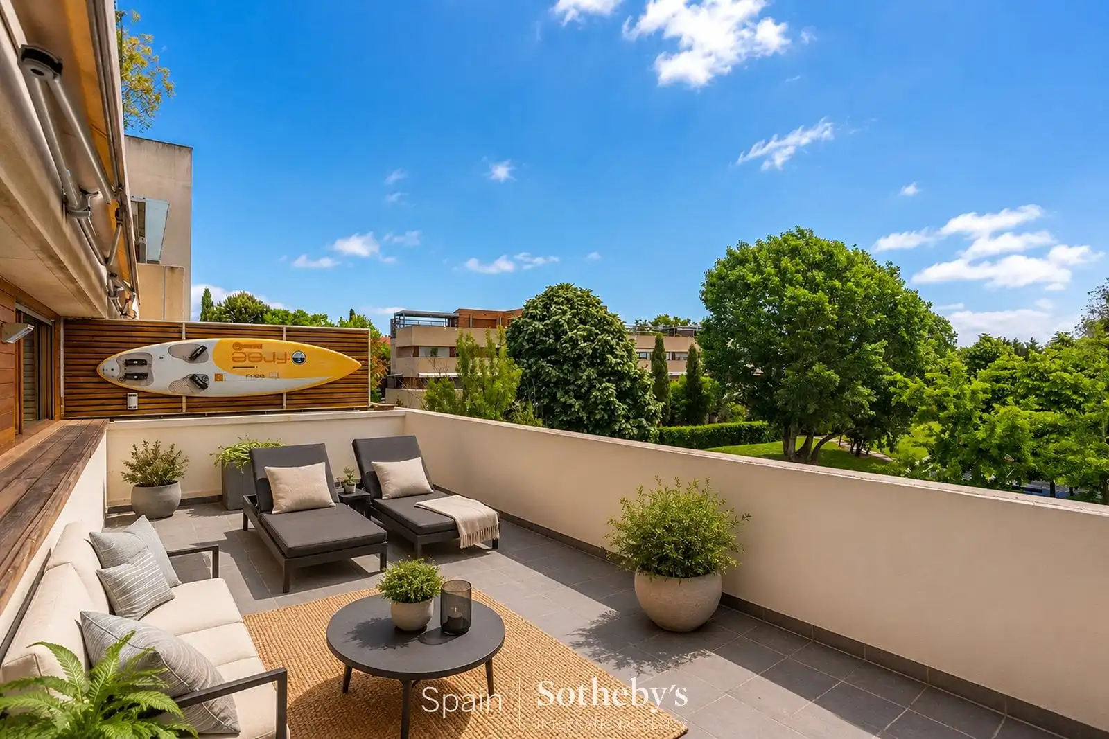 Terrassa de Apartament en venda en La Moraleja amb Aire condicionat, Calefacció i Terrassa