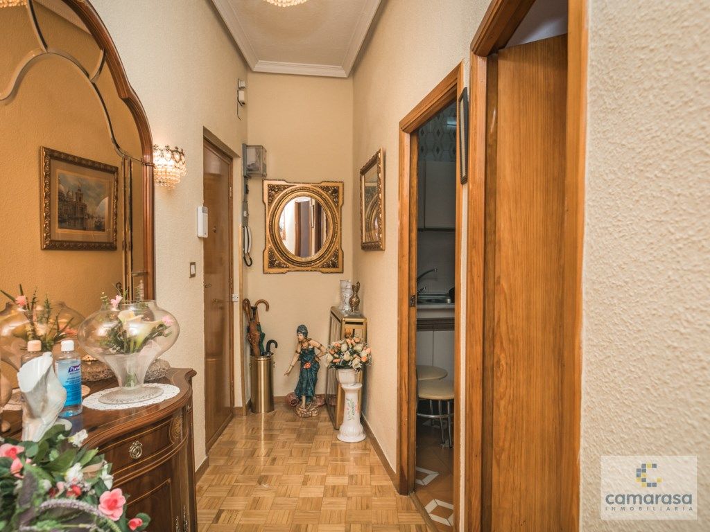 Piso en venta en Ávila Capital con Terraza