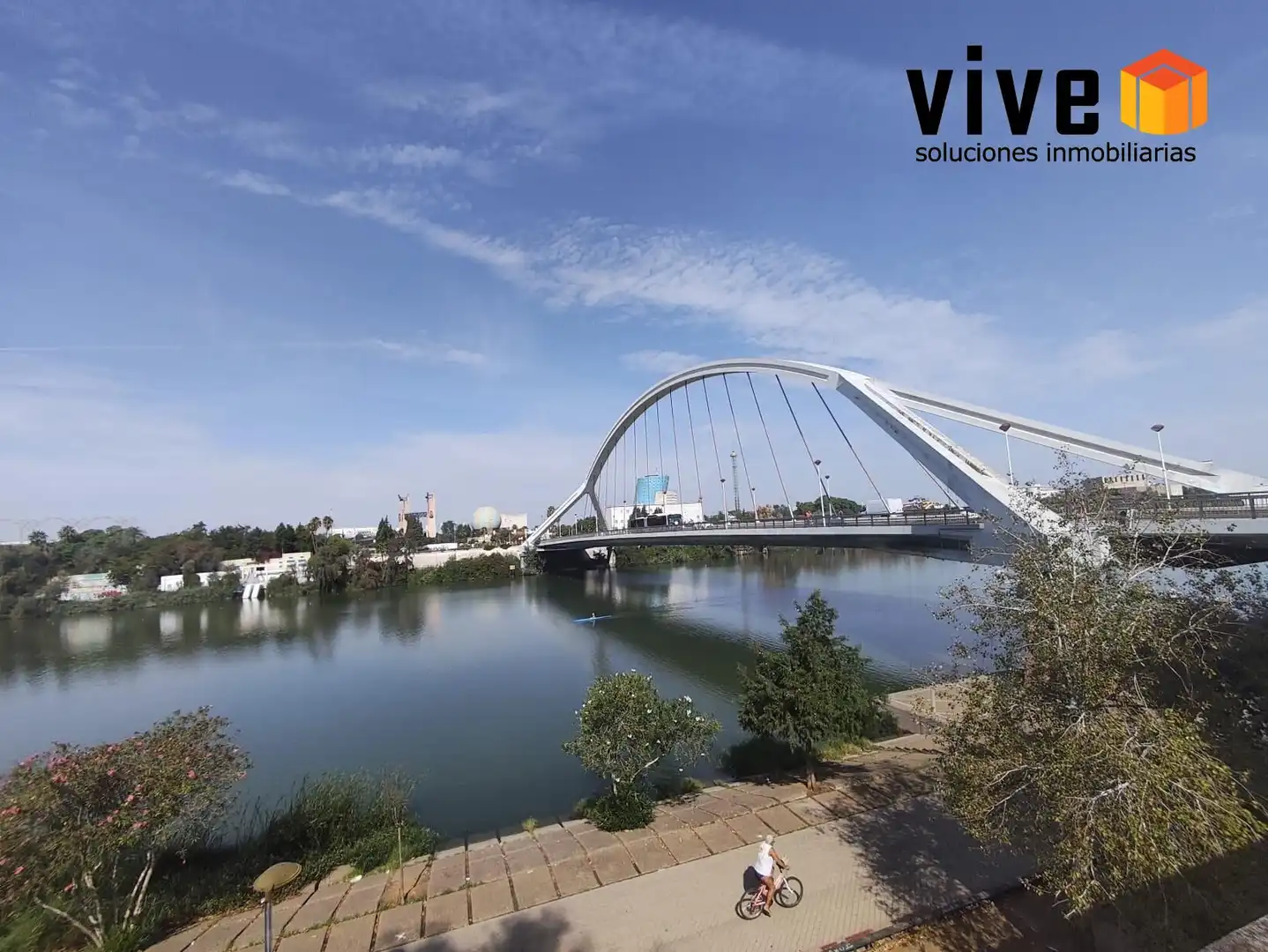 Vista exterior de Piso en venta en Casco Antiguo