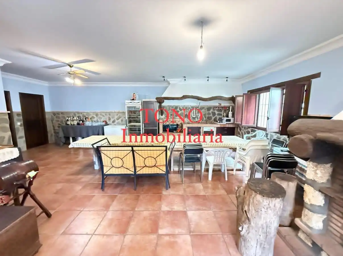 Houses for sale in Écija  with Air Conditioner, Heating and Private garden