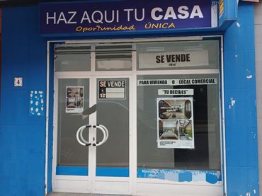 Locale commerciale in vendita a Calle del Quirinal