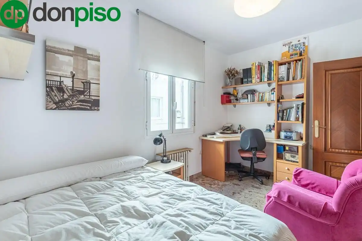 Apartament amb terrassa en venda a Calle ANGEL BARRIOS 1, imagen 9