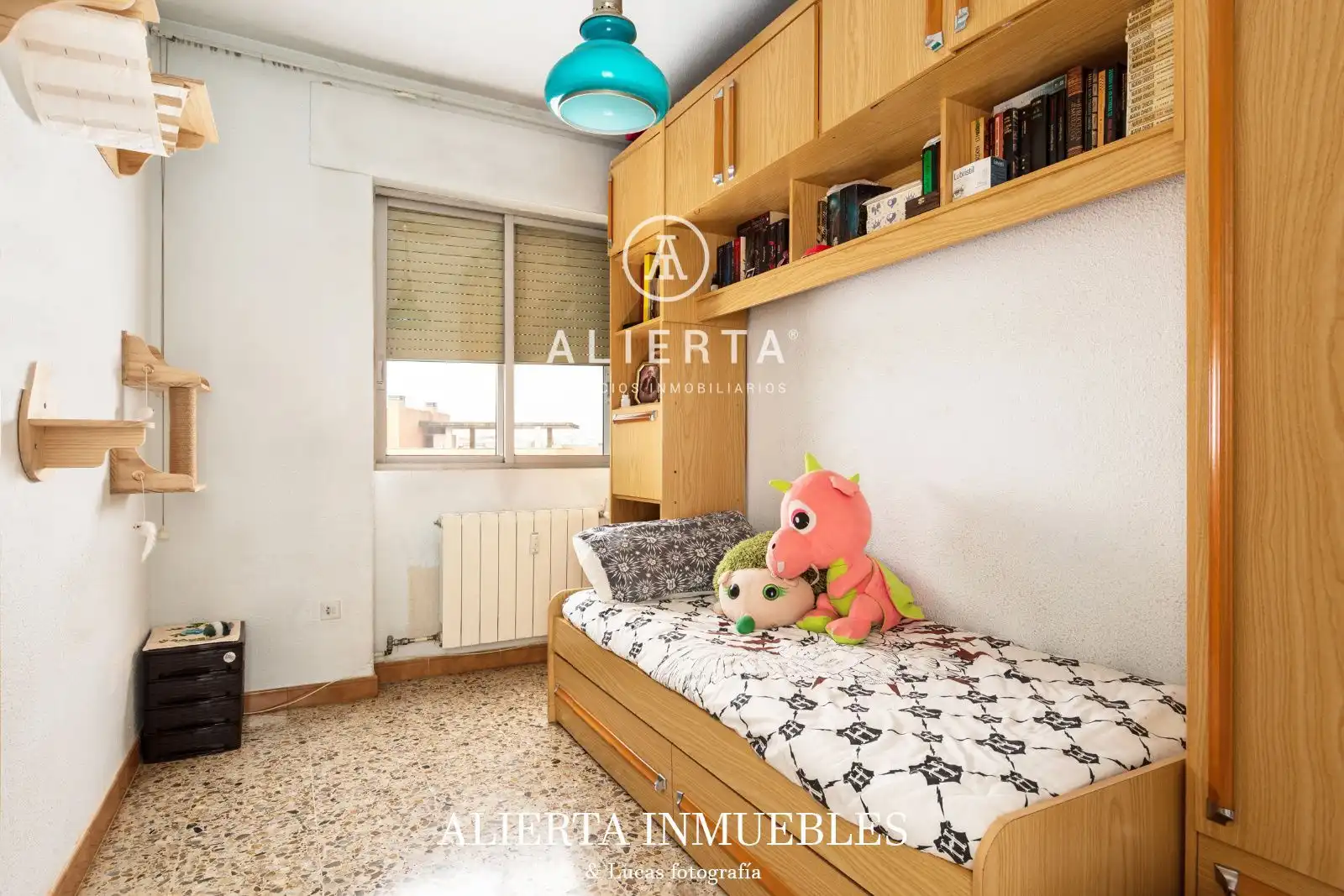 Bedroom of Flat for sale in Zaragoza  with Heating, Terrace and Swimming Pool