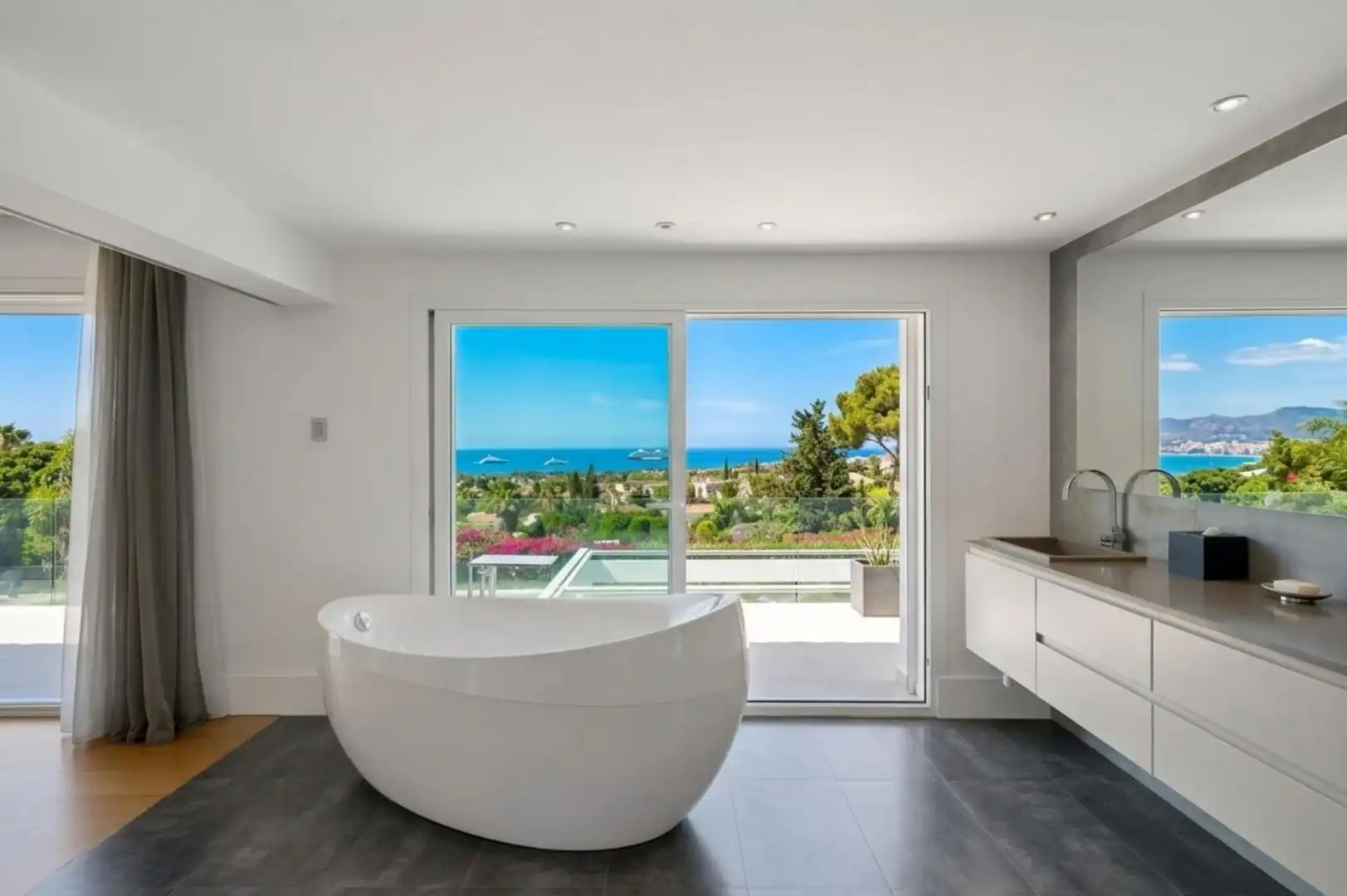 Baño de Casa o chalet en venta en Marbella con Calefacción, Jardín privado y Terraza