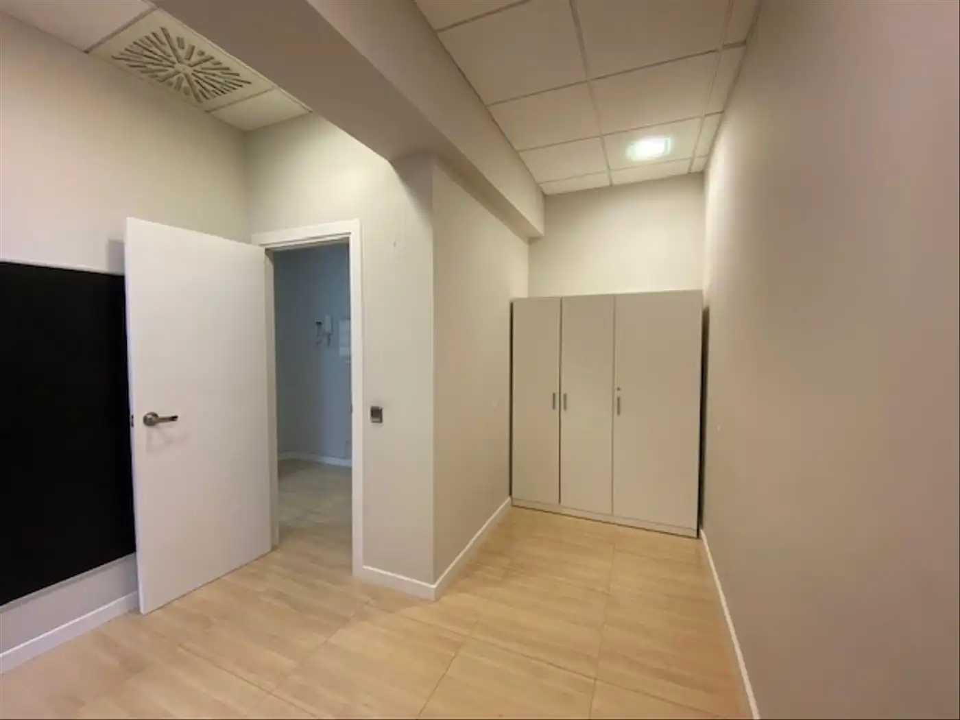 Büro zur Miete in Terrassa mit Klimaanlage