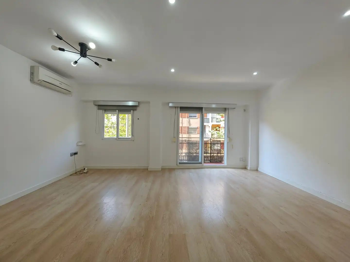 Piso en venta en Manises con Aire acondicionado, Horno y Balcón