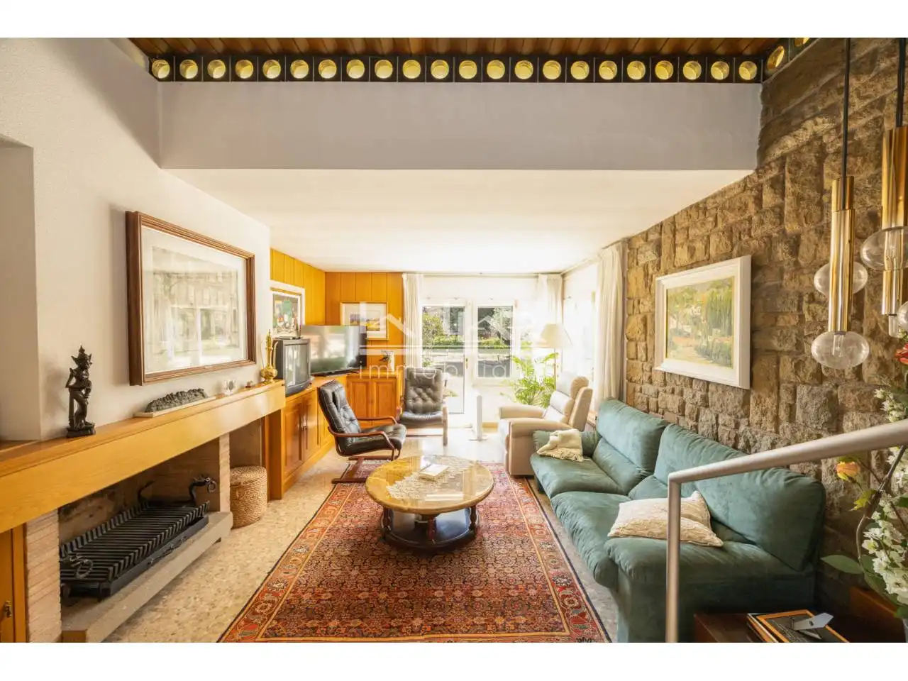 Sala d'estar de Casa o xalet en venda en Manlleu amb Aire condicionat, Calefacció i Jardí privat