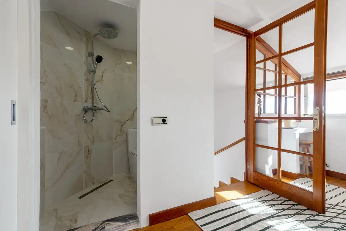 Bathroom of Houses for rent in Estepona  with Air Conditioner, Private garden and Terrace