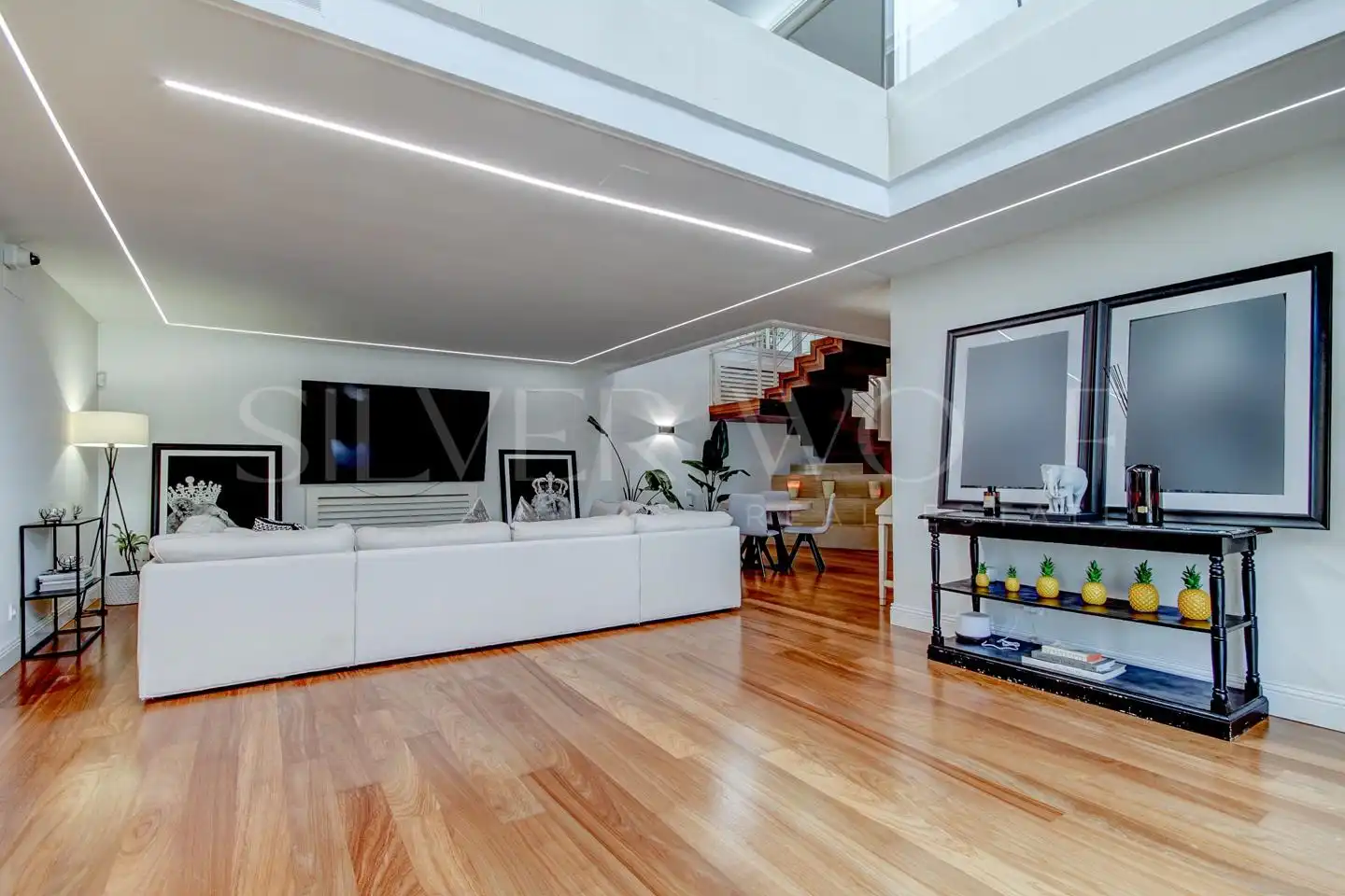 Living room of Houses for sale in Sant Cugat del Vallès  with Air Conditioner, Heating and Private garden