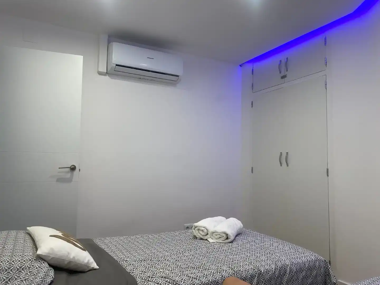 Schlafzimmer von Wohnung zur Miete in Vila-seca mit Klimaanlage und Balkon