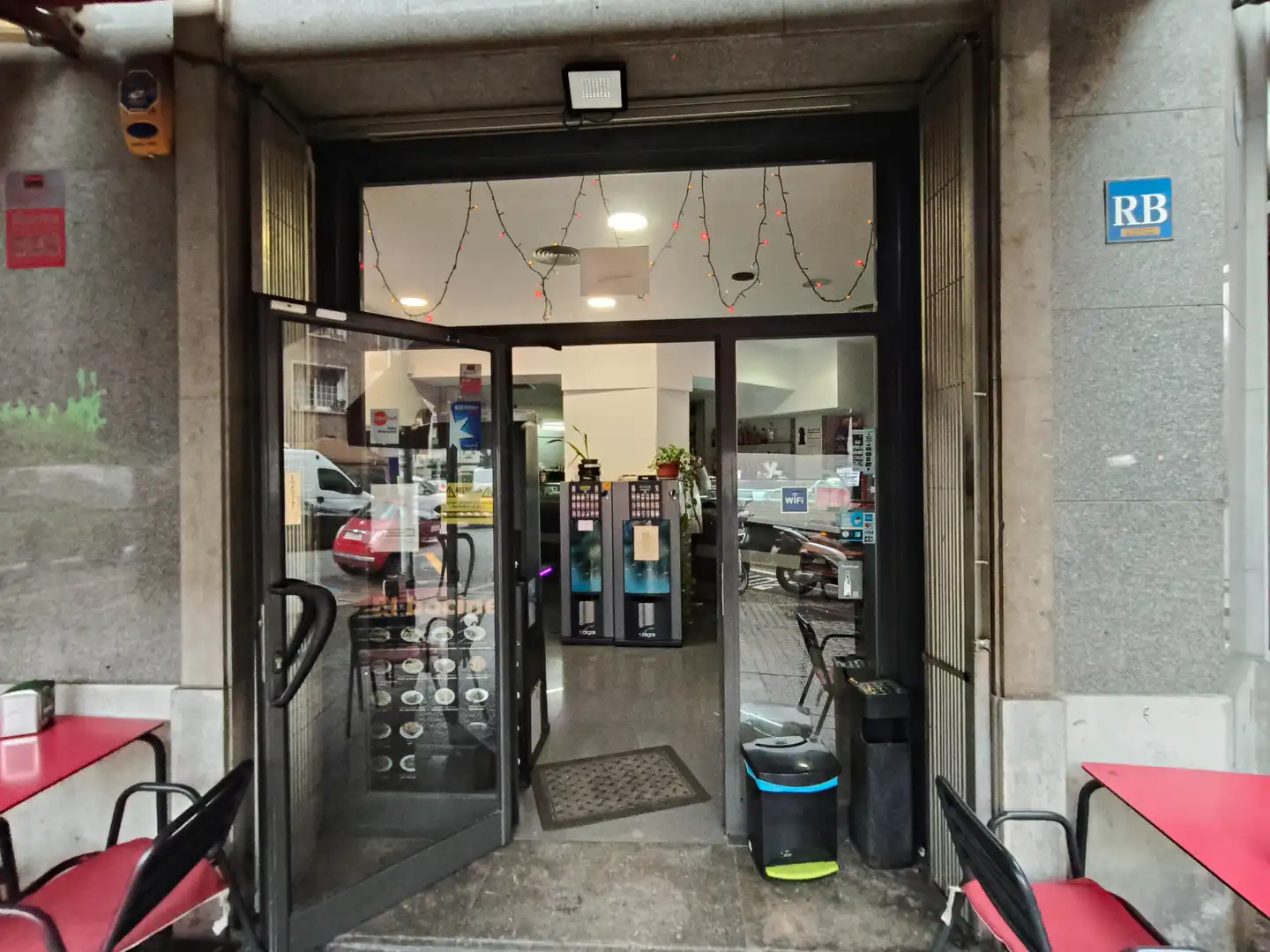 Local en traspaso en Barcelona con Terraza y Amueblado
