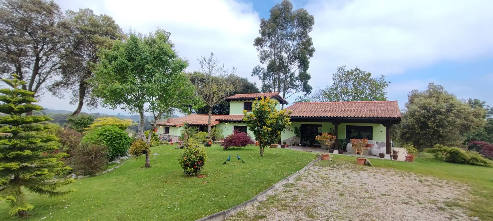 Vista exterior de Casa o chalet en venta en Llanes con Calefacción, Jardín privado y Terraza