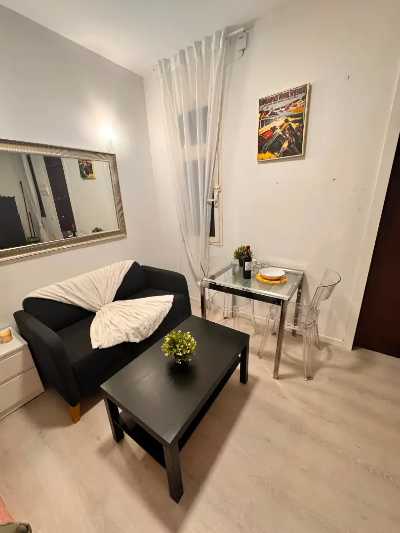 Study for rent in Calle del Pico Cejo, Numancia