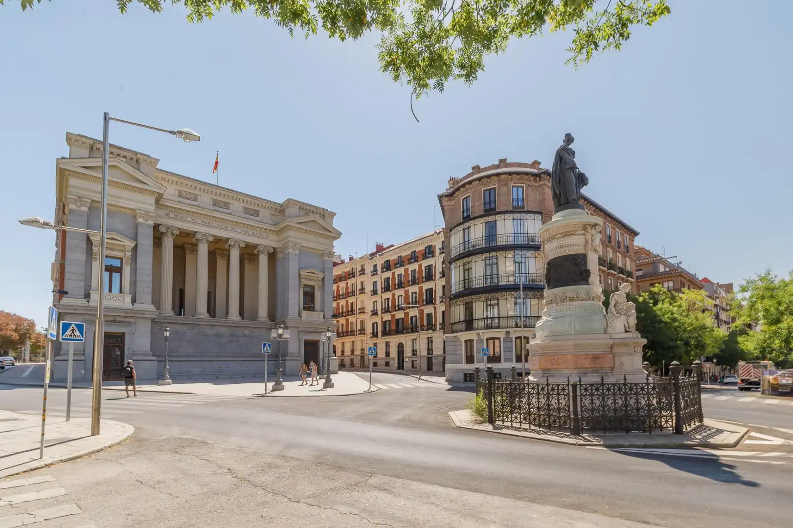 Exterior view of Apartments for rent in Madrid  with Heating and Storage room