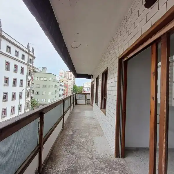 Piso en venta en Avenida Primero de Mayo, 26, Triana