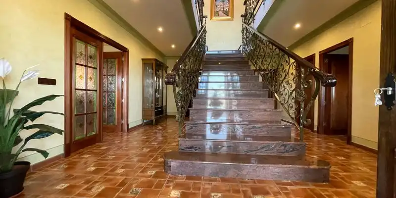 Casa o xalet en venda en Loja amb Aire condicionat, Jardí privat i Terrassa