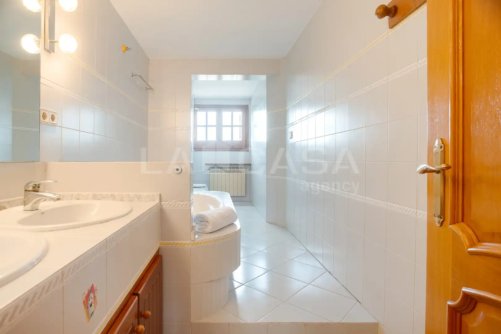 Bany de Casa o xalet en venda en Lliçà d'Amunt amb Calefacció, Terrassa i Balcó