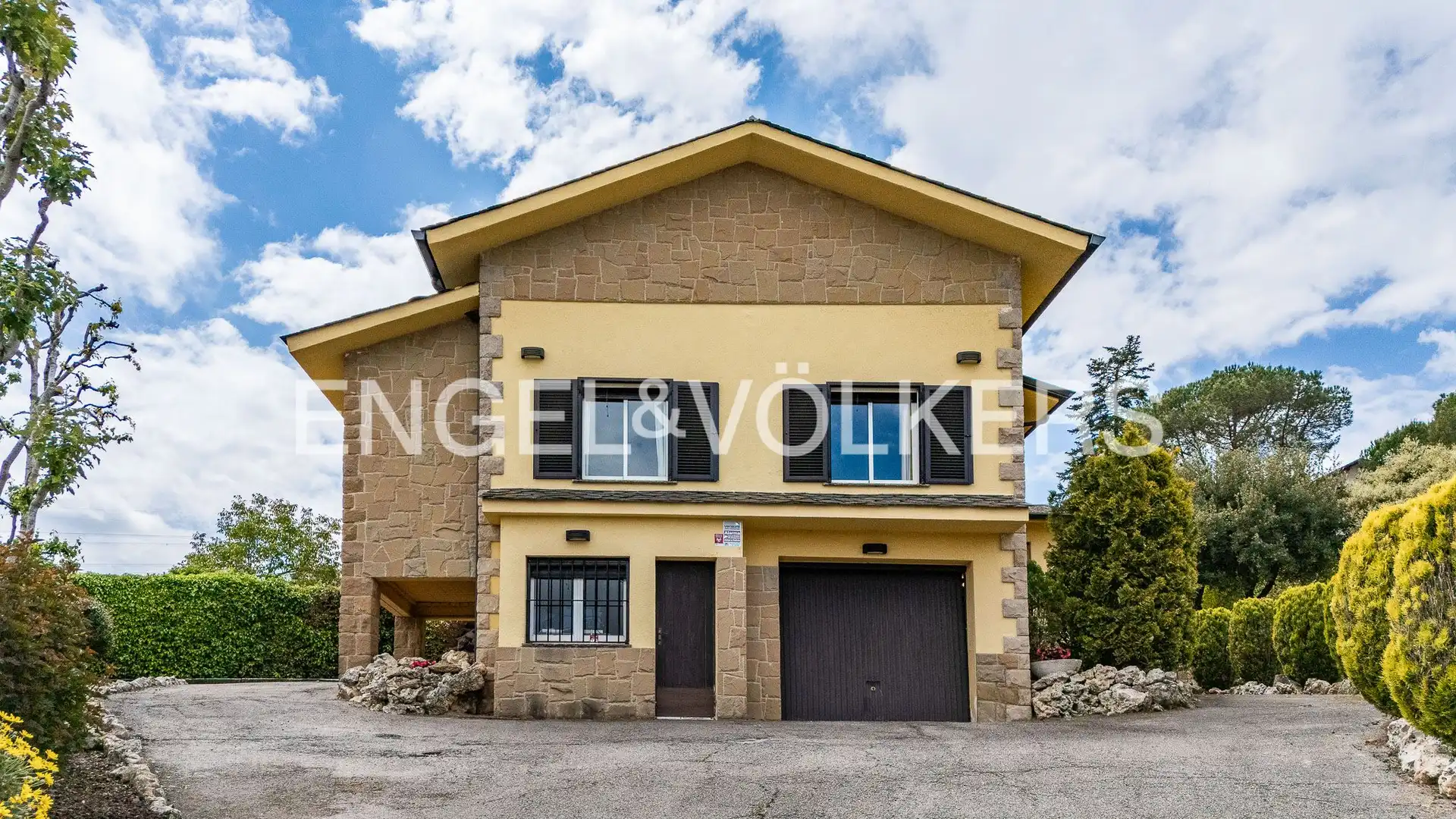 Vista exterior de Casa o chalet en venta en Sant Quirze Safaja con Calefacción, Jardín privado y Terraza
