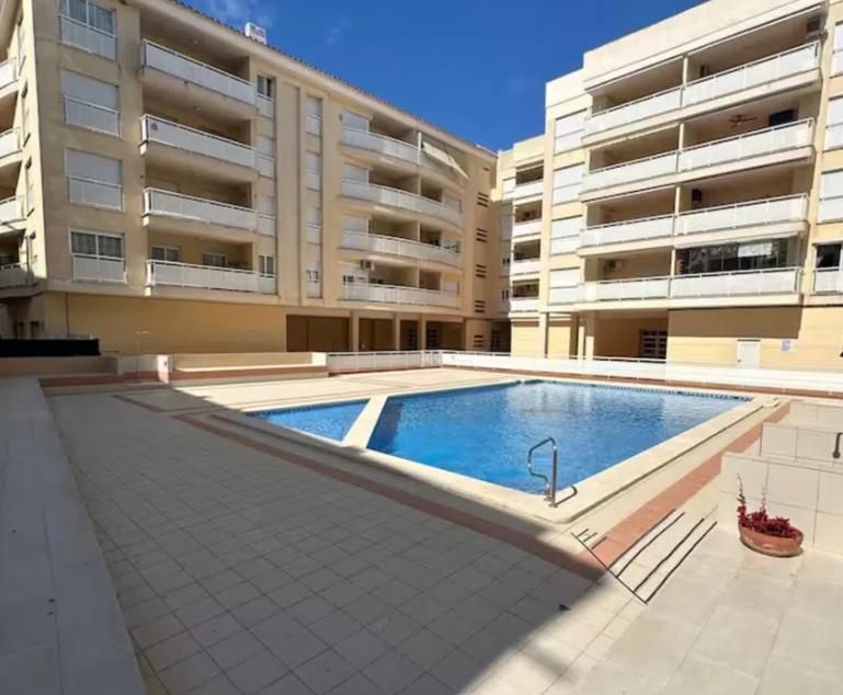 Swimming pool of Flat for sale in Oropesa del Mar / Orpesa  with Terrace, Swimming Pool and Furnished