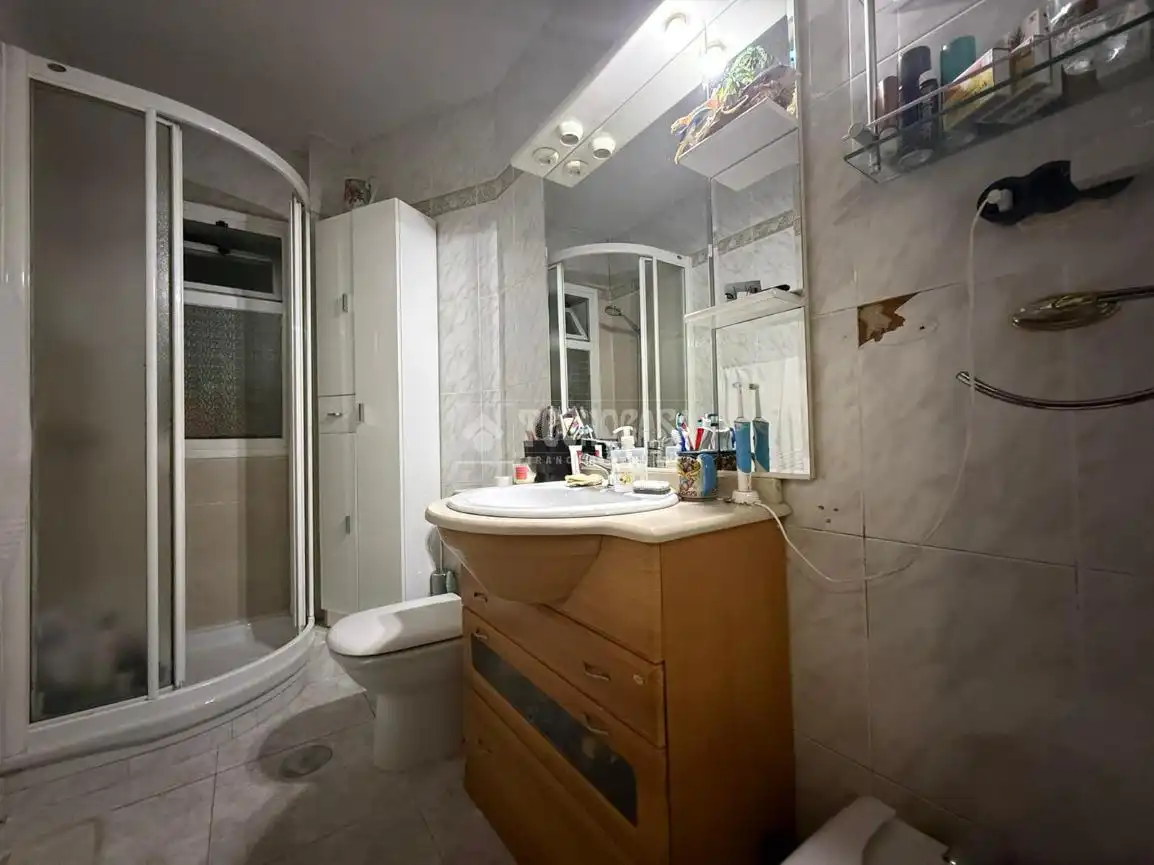 Baño de Piso en venta en Madrid con Aire acondicionado y Calefacción