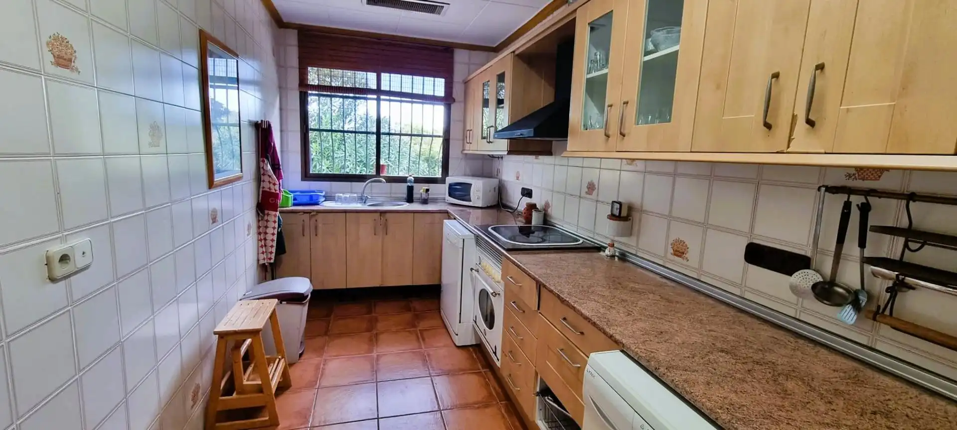 Kitchen of Houses for sale in Alzira  with Air Conditioner, Private garden and Terrace